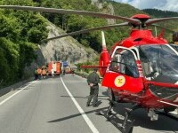 O femeie a decedat în accidentul teribil de pe DN 15, iar o altă victimă a fost preluată de elicopterul SMURD. FOTO