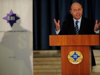 Traian Basescu la SRI