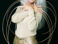 Cele mai lungi unghii din lume!