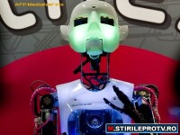 Acesta sa fie viitorul? Robotul care iti recunoaste chipul si vocea. VIDEO