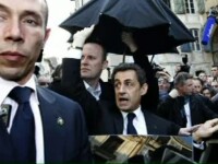 Sarkozy atacat