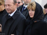 Traian Basescu si Maria Basescu la inmormantare