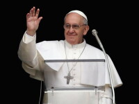 Papa Francisc, primul mesaj pe Twitter: Continuati sa va rugati pentru mine