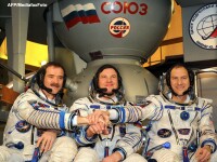 In mai putin de 6 ore, trei astronauti au ajuns la bordul Statiei Spatiale Internationale. VIDEO