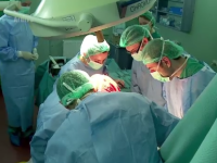 Medicii din Cluj au realizat primul transplant reusit de pancreas, dupa o lunga pauza. Doua vieti, salvate si la Bucuresti