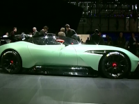 Aston Martin a facut senzatie la salonul de la Geneva, cu modelul Vulcan. Cum arata bijuteria demna de James Bond