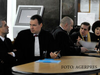 Omul de afaceri Remus Truica si printul Paul discuta cu avocatii, la sediul Inaltei Curti de Casatie si Justitie