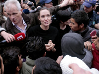 Angelina Jolie, Grecia