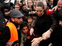 Angelina Jolie, Grecia