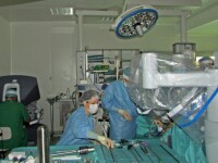 (P) Prima interventie de chirurgie robotica efectuata de robotul daVinci a avut loc la Spitalului Sf. Constantin din Brasov
