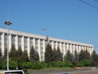 Viceministrul Economiei din Republica Moldova, retinut in urma perchezitiilor de la sediul Guvernului