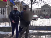 Un bărbat de 56 de ani din Bacău a fost arestat. E acuzat că şi-a abuzat sexual fiica