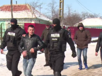 Indivizii care au incendiat un sediu de poliție din Vaslui, în arest preventiv