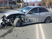 Șapte persoane, la spital după un accident grav în Petroșani