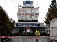 După investiții de aproape 20 de milioane de lei, aeroportul din Tulcea stă nefolosit de ani buni