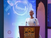 Robotul Sophia a cucerit mulțimea, la o conferință din Nepal. Cum a glumit cu participanții
