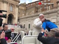 Un copil bolnav de cancer a vrut cu orice preţ să-l vadă pe Papă. Ce a făcut Francisc