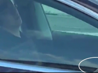 Şofer filmat în timp ce doarme la volan. Omul spune că face asta zilnic fără să se teamă