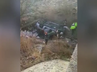 Maşină căzută în râu, pe DN13.