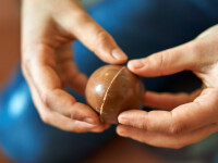 Ce a găsit o mamă într-un ou de ciocolată