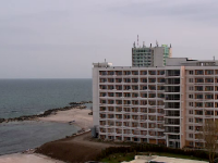 Hoteluri abandonate pe litoral