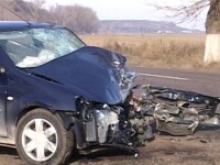 Polițist în stare gravă după un accident în Buzău. O altă tânără e rănită grav