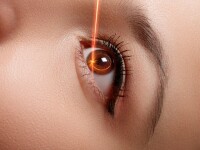 (P) Operația cu laser îţi poate reda vederea