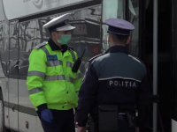 Autocar cu români care veneau din străinătate, oprit de polițiști