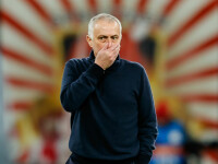 Jose Mourinho a distribuit pachete cu alimente persoanelor vârstnice izolate din Londra