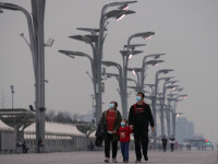 OMS, acuzată că a alertat prea târziu lumea cu privire la coronavirus, estimează un miliard de cazuri până în iunie