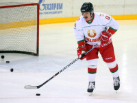 În plină pandemie de coronavirus, Lukașenko a jucat un meci de hochei: ”Aici nu sunt virusuri”