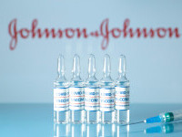 Vaccinul Johnson & Johnson este singurul ser care se administrează într-o singură doză, dintre cele autorizate în UE