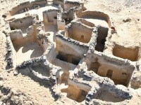 O echipă condusă de un român a descoperit cel mai vechi sit monahal atestat arheologic