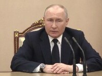 Kremlinul îi îndeamnă pe ruşi ”să fie uniţi în spatele” lui Putin. ”Război hibrid” lung cu Occidentul în Ucraina