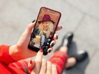 Câți bani poate câștiga un „influencer” în România. 150 de creatori au peste 500.000 de urmăritori