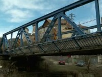 Un pod rutier din Buzău a devenit pericol public. Este atât de șubred încât traficul a fost restricționat