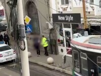 Momente de groază într-un tramvai din Iași. Un bărbat a amenințat călătorii cu un briceag