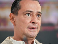 Daniel Băluţă explică absenţa siglei PSD de pe afişe: „Alegerile pentru Bucureşti ţin de administraţie, nu de politică”