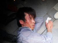 Bataie pe iPad2 la Beijing. Geamuri sparte si 4 raniti in vria dupa tableta
