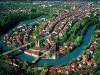 O cina te costa 200 de lei si o bere la terasa 60. Orasele unde n-ai avea bani nici sa treci strada