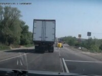 Video incredibil: Dispari intr-o secunda. Ce se intampla cand un camion imens ramane fara FRANE: