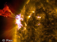 NASA a pozat o flacara solara uriasa: Soarele e la apogeul ciclului sau de activitate de 11 ani