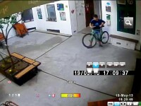 Cum se fura o bicicleta in 20 de secunde. 