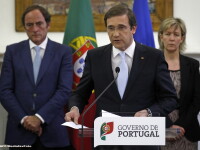 premierul portugaliei, Pedro Passos Coelho, alaturi de ministrul de Finante si vicepremier