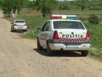 O crima petrecuta intr-un sat din Vaslui a bagat spaima in localnici. Criminalistii au audiat zeci de persoane