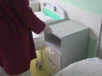 Operatii doar in regim de urgenta in 5 spitale din Romania. S-a inceput procedura de achizitie a altor dezinfectanti