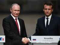 Macron, sfidator la intalnirea cu Putin. A numit 2 televiuni ruse 