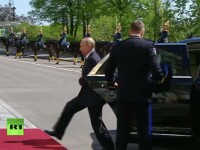 Noua limuzină a lui Vladimir Putin, prezentată oficial. Imagini cu ”Bestia rusească”