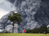 Explozii vulcanice şi un nor toxic de cenuşă în Hawaii. Autorităţile au emis o alertă roşie