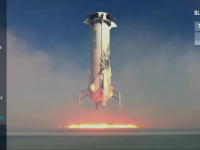 Compania lui Jeff Bezos va trimite un om în spaţiu, cu o rachetă reutilizabilă